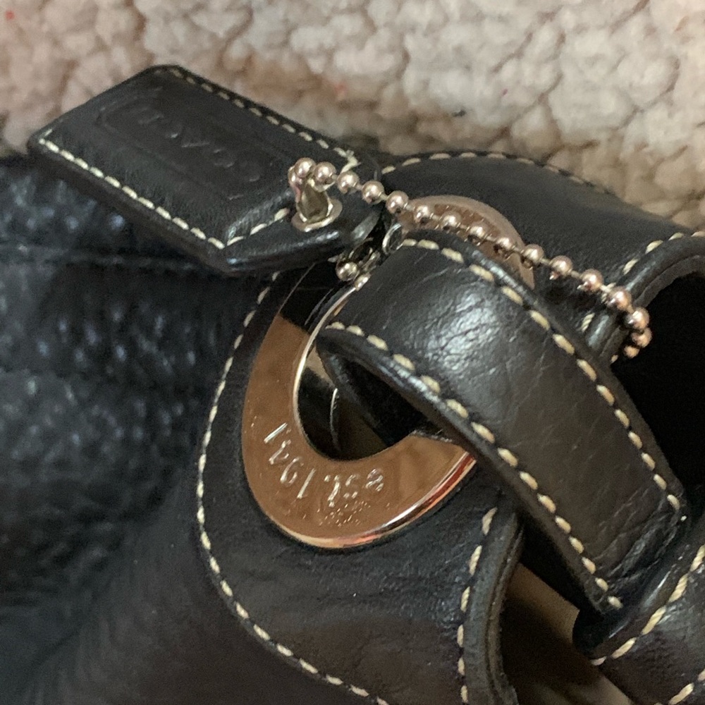 COACH pebbled leather bucket bag - Picture 5 of 5